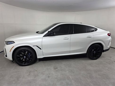 Used 2024 BMW X6 M60i w/ Climate Comfort Package image 7
