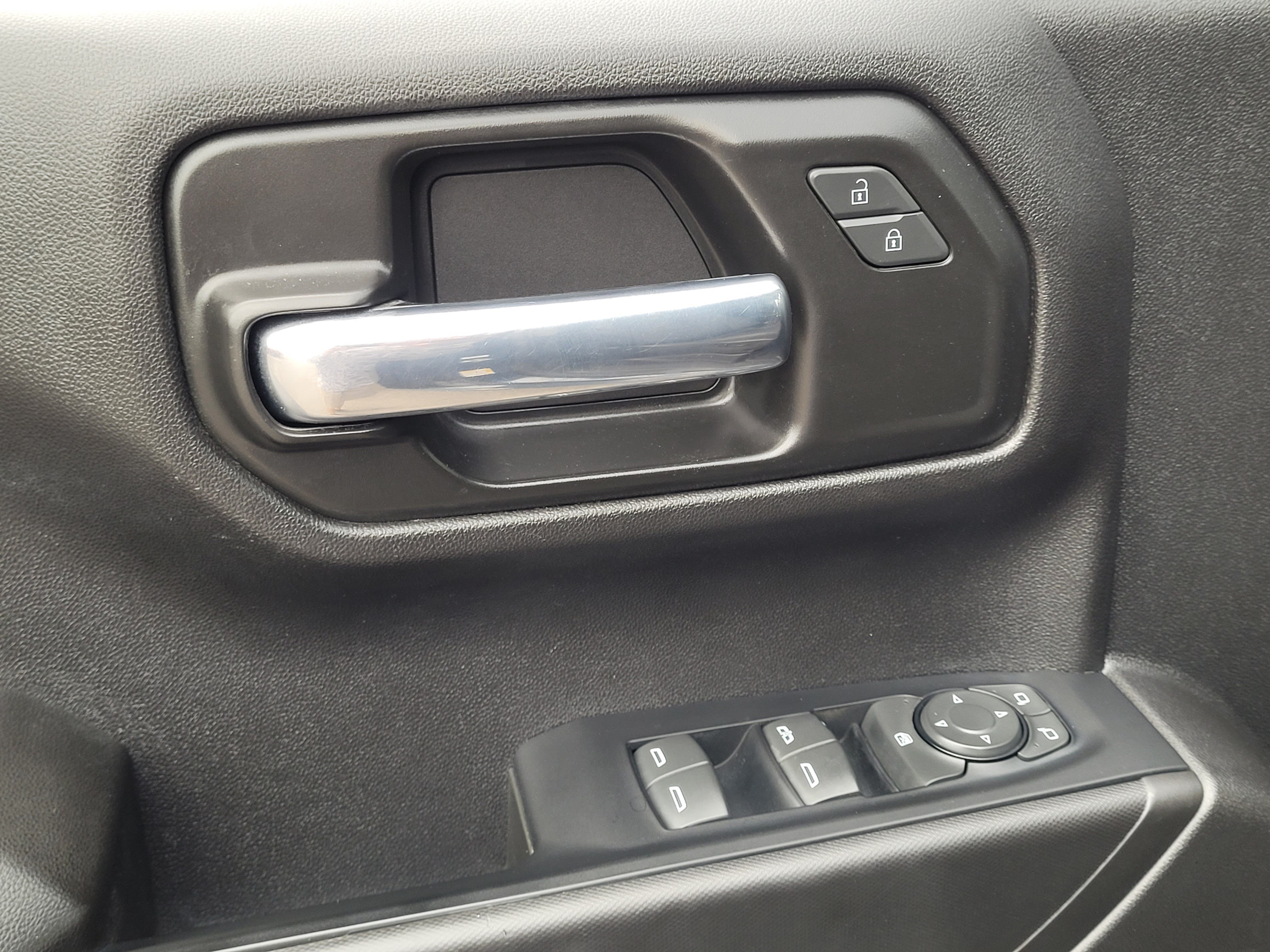 Used 2022 Chevrolet Silverado 1500 Custom RWD image 24