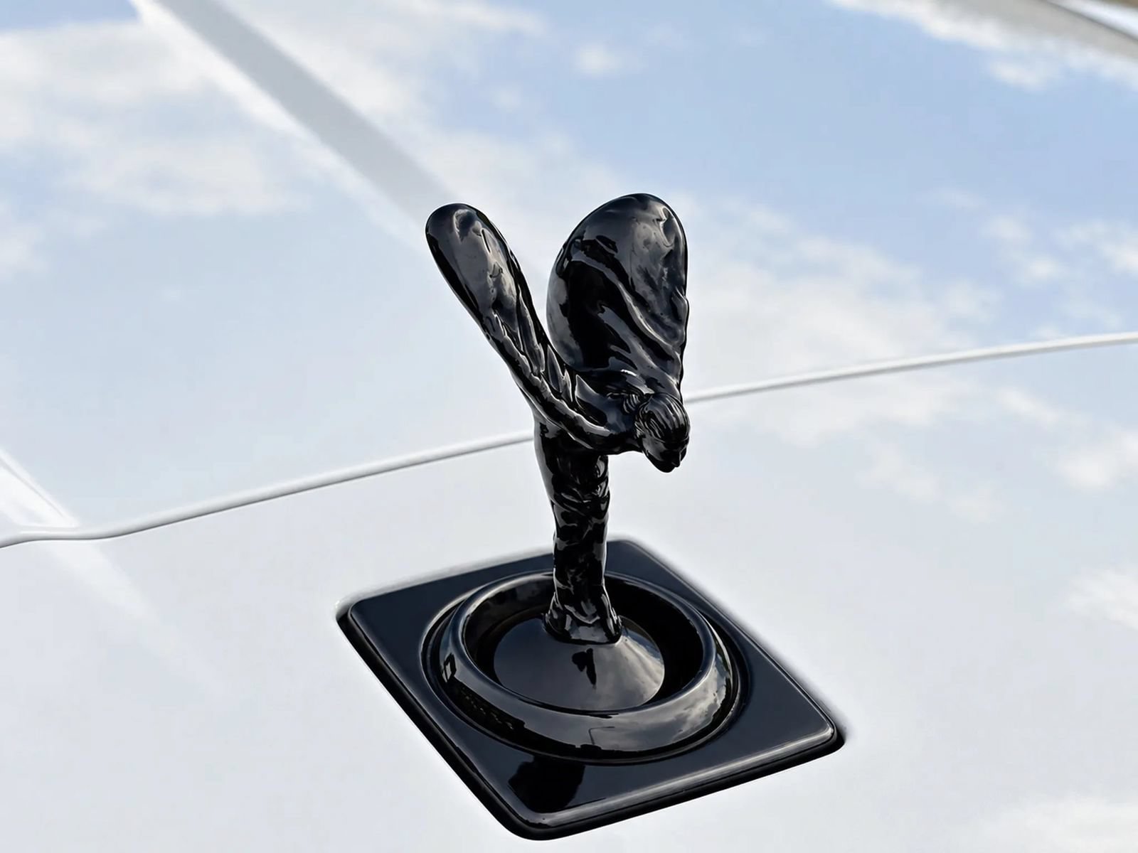 Used 2020 Rolls-Royce Cullinan Black Badge AWD/4WD image 18