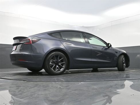 Used 2022 Tesla Model 3 Long Range image 26