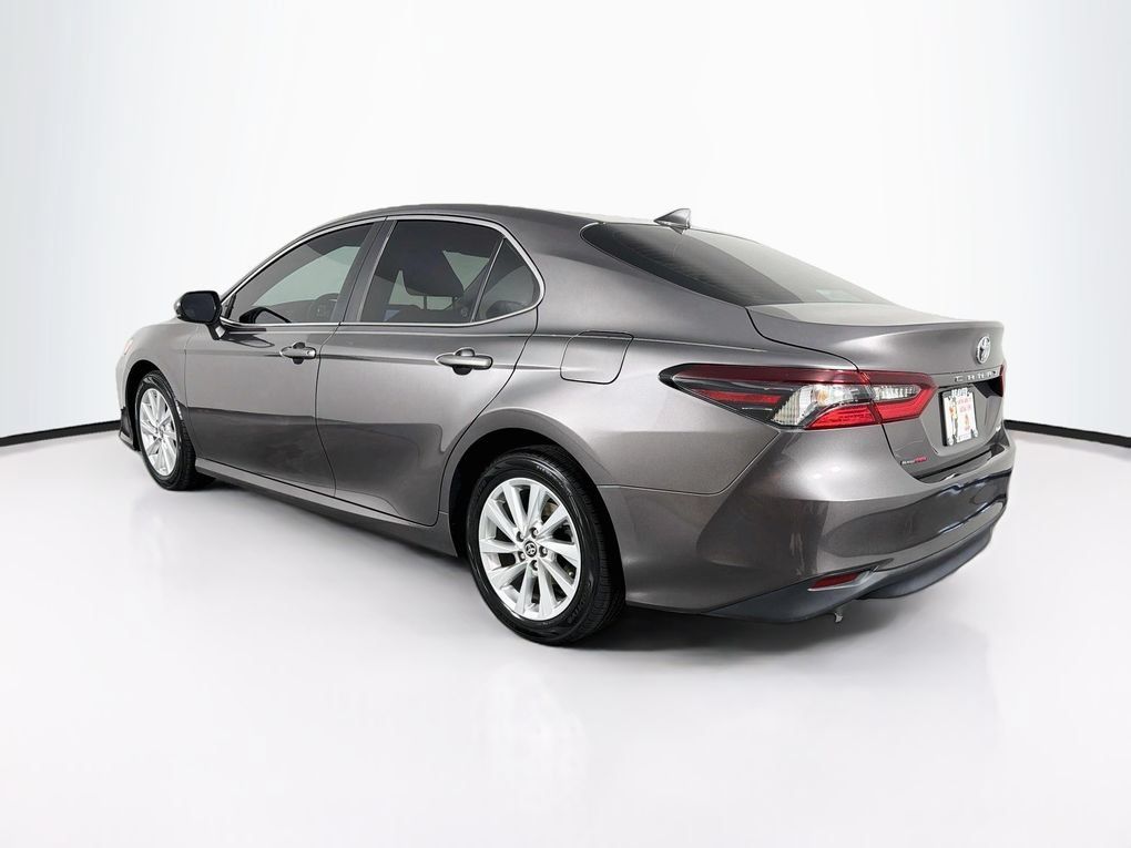 Used 2023 Toyota Camry LE FWD image 7