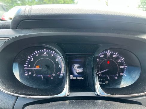 Used 2013 Toyota Avalon XLE FWD image 21