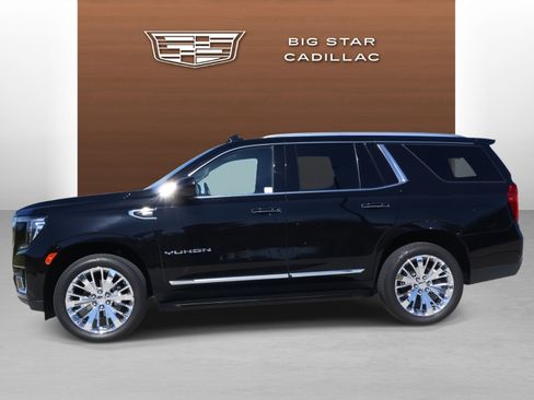 Used 2022 GMC Yukon SLT AWD/4WD image 2
