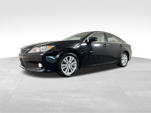 Used 2014 Lexus ES 350 w/ Premium Package FWD image 2