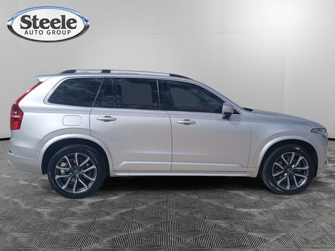 Used 2019 Volvo XC90 T5 Momentum w/ Advanced Package image 6