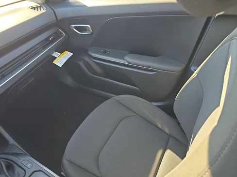 New 2026 Kia K4 LX image 15
