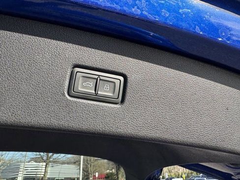 Used 2023 Audi Q5 2.0T Premium w/ Convenience Package image 33