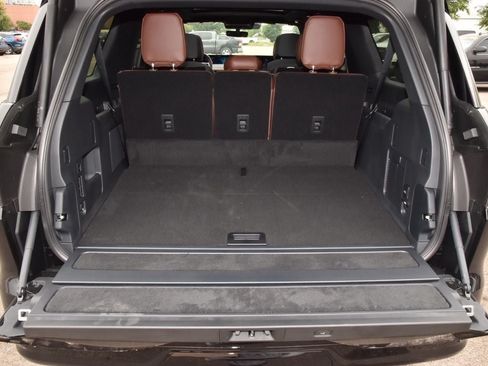 New 2026 Lincoln Navigator L Reserve AWD/4WD image 40