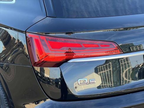 Used 2022 Audi Q5 2.0T Premium image 11