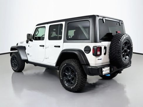 Used 2023 Jeep Wrangler Unlimited w/ Cold Weather Group AWD/4WD image 8