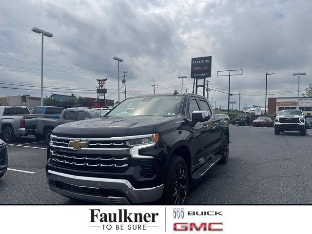 Used 2022 Chevrolet Silverado 1500 LTZ w/ LTZ Convenience Package II AWD/4WD image 1