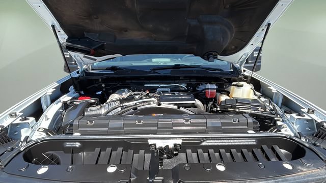 Used 2025 Chevrolet Silverado 3500 W/T AWD/4WD image 32