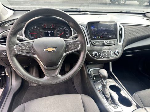 Used 2023 Chevrolet Malibu LT image 12