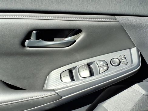 New 2025 Nissan Sentra S image 13