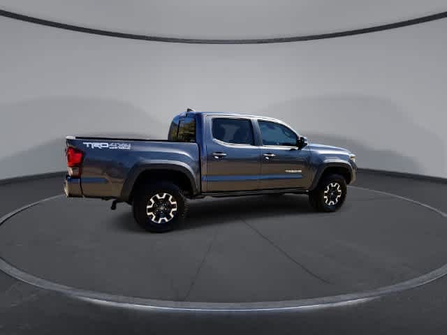 Used 2019 Toyota Tacoma TRD Off-Road w/ Technology Package AWD/4WD image 8