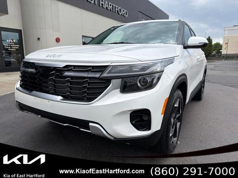Certified 2024 Kia Seltos EX AWD/4WD image 3