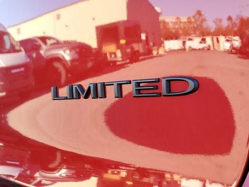 New 2026 Chrysler Pacifica Limited w/ S Appearance Package image 7