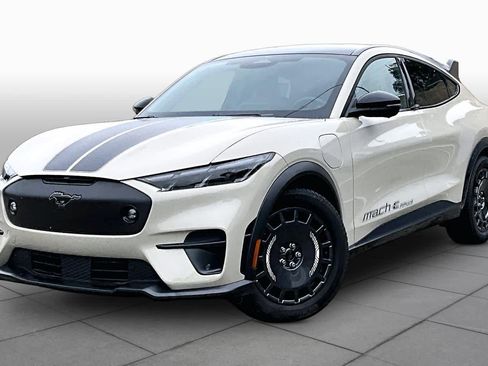 Used 2025 Ford Mustang Mach-E GT AWD/4WD image 34