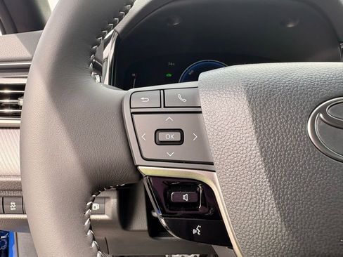 Used 2026 Toyota Camry SE FWD image 21