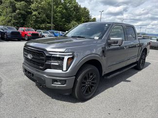Used 2025 Ford F150 Lariat w/ Equipment Group 501A Mid AWD/4WD video 3