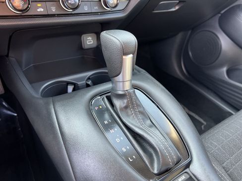 Used 2025 Honda HR-V LX image 21