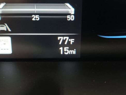 New 2025 Hyundai Elantra Sport image 6