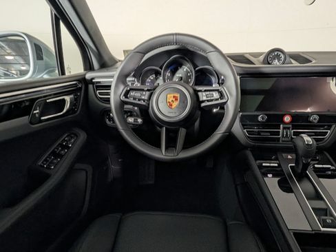 New 2026 Porsche Macan AWD/4WD image 20