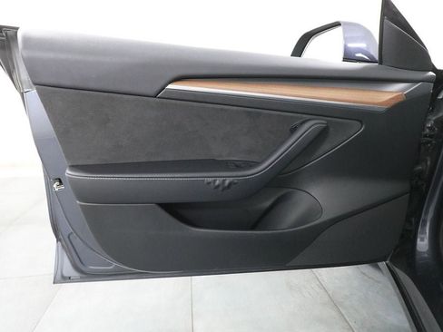 Used 2023 Tesla Model 3 Performance image 11