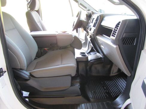 Used 2022 Ford F350 XL w/ Power Equipment Group image 21