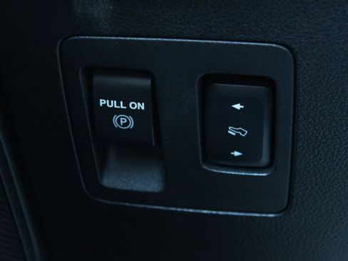 Used 2019 Ford F150 XLT w/ Equipment Group 302A Luxury AWD/4WD image 27