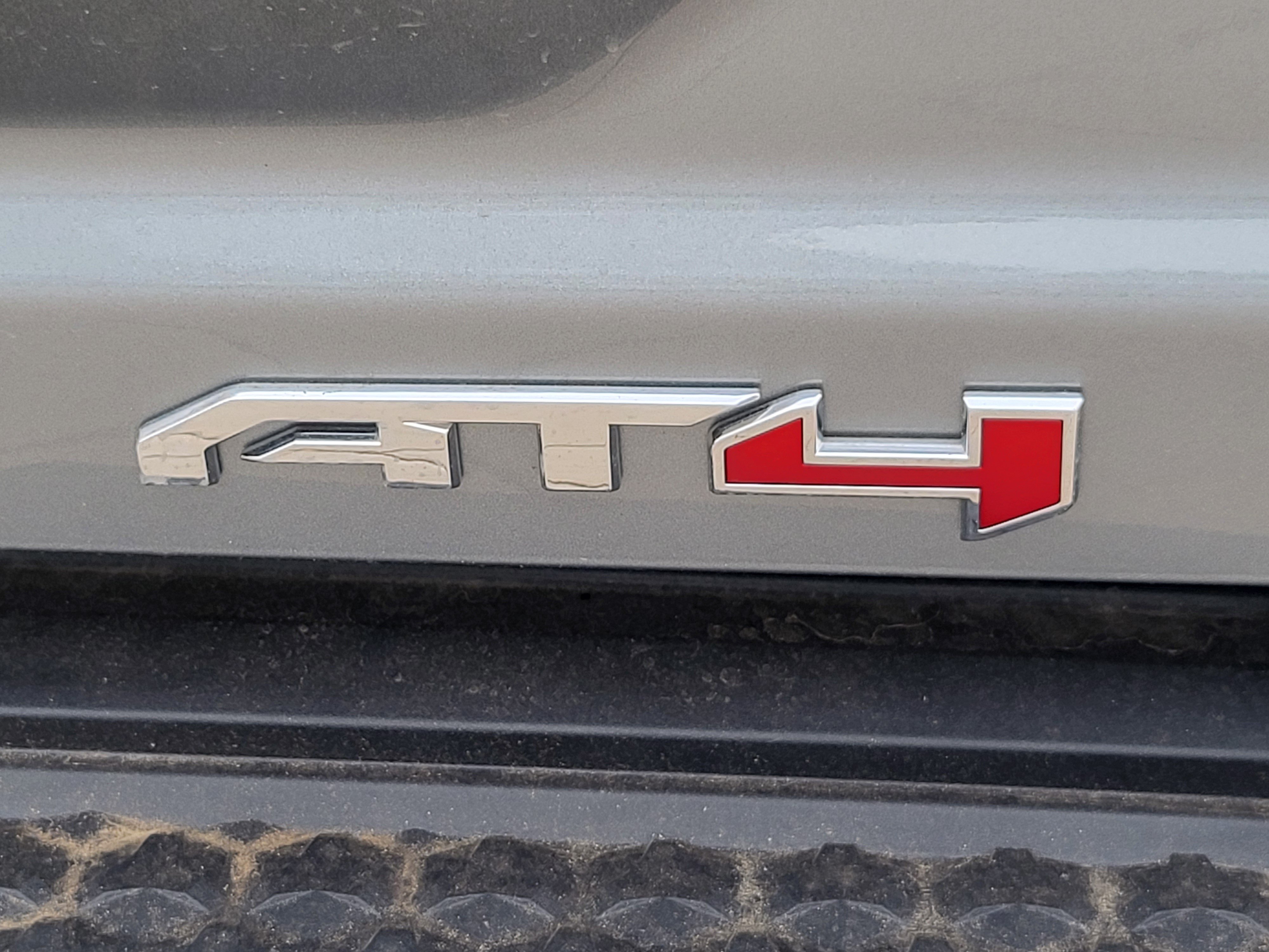 Used 2026 GMC Canyon AT4 AWD/4WD image 12