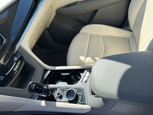 Certified 2022 Cadillac XT6 Premium Luxury w/ Technology Package image 16