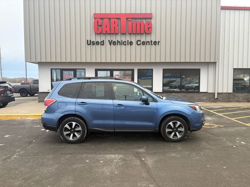 Used 2017 Subaru Forester 2.5i Premium w/ Popular Package #2A image 1