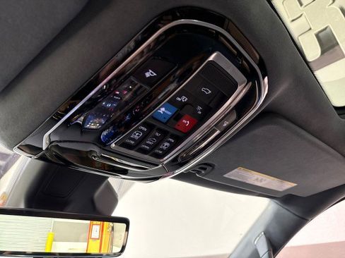 Used 2022 Jeep Grand Wagoneer Series II w/ Premium Group II image 39