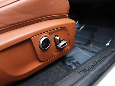 Used 2022 Maserati Levante Modena image 33