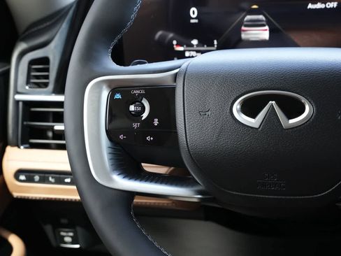 New 2026 INFINITI QX80 Luxe image 10