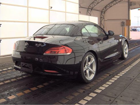 Used 2011 BMW Z4 sDrive30i w/ Sport Pkg image 7