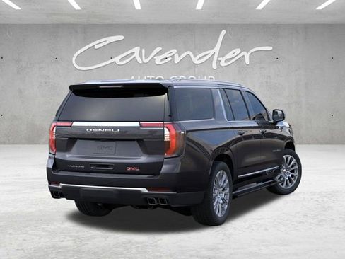 New 2026 GMC Yukon XL Denali w/ Denali Reserve Package image 4
