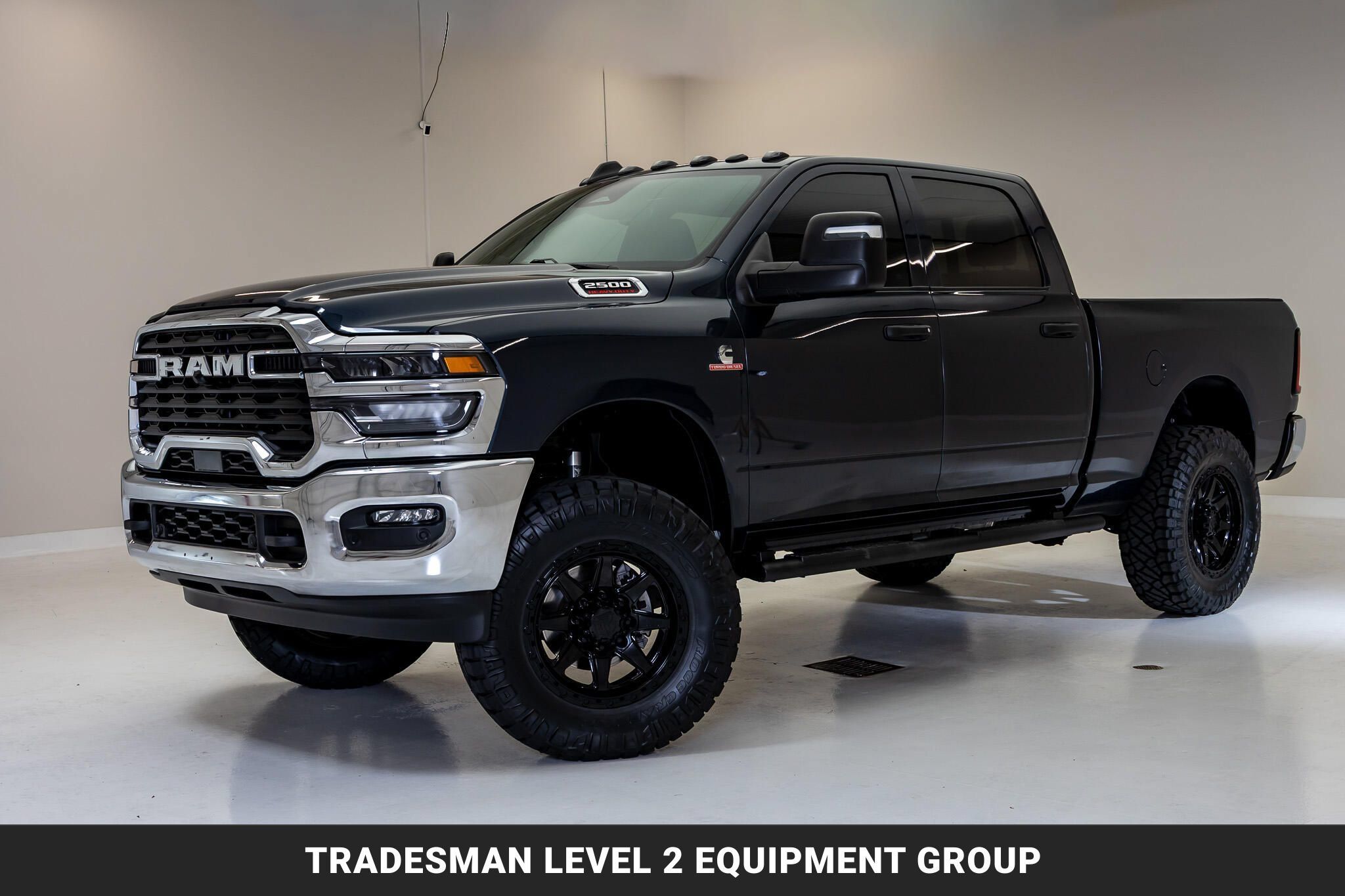 Used 2025 RAM 2500 Tradesman AWD/4WD image 5