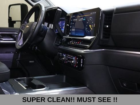 Used 2024 Chevrolet Silverado 3500 LTZ w/ LTZ Plus Package AWD/4WD image 30