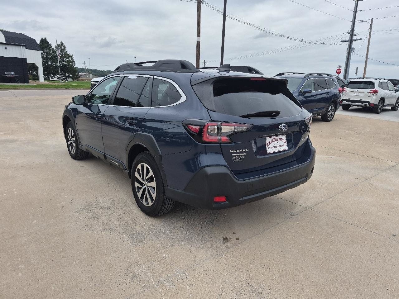 Used 2024 Subaru Outback Premium AWD/4WD image 8