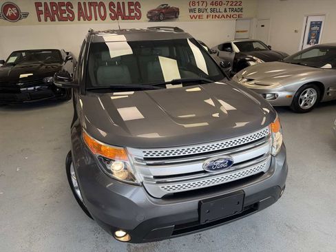 Used 2013 Ford Explorer XLT image 1