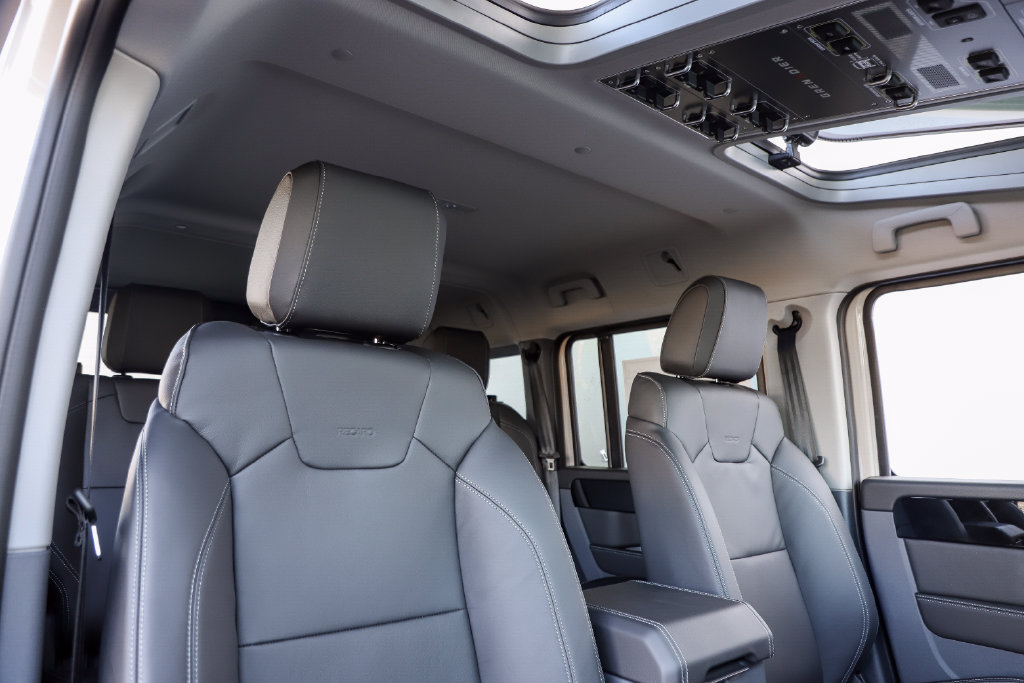 New 2026 INEOS Grenadier Station Wagon AWD/4WD image 6