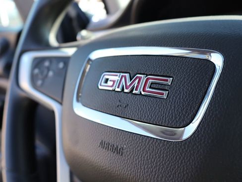 Used 2023 GMC Acadia SLE w/ Driver Convenience Package image 29