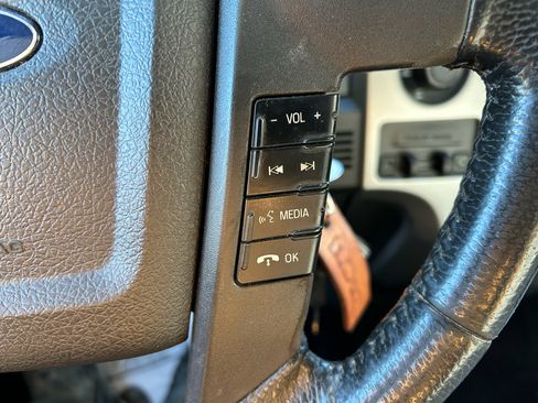 Used 2013 Ford F150 XLT w/ Luxury Equipment Group image 18