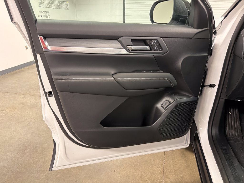 New 2027 GMC Terrain Elevation w/ Elevation Premium Package AWD/4WD image 16