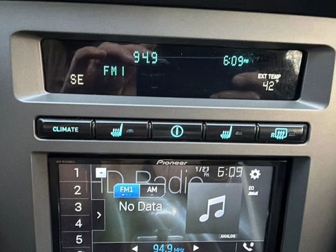 Used 2013 Ford Mustang GT Premium w/ Comfort Pkg image 32