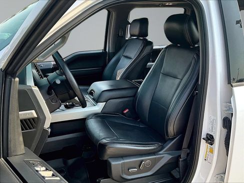 Used 2017 Ford F150 Lariat w/ Equipment Group 502A Luxury AWD/4WD image 24