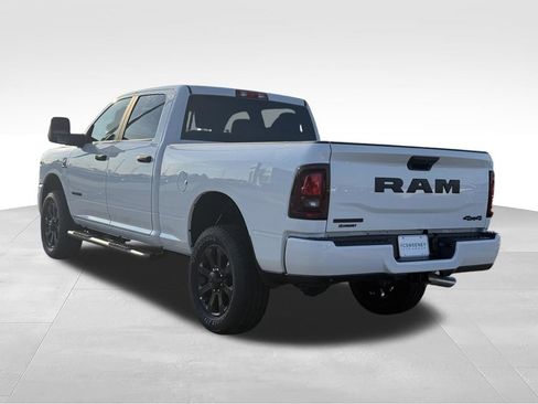 New 2026 RAM 2500 Big Horn AWD/4WD image 4