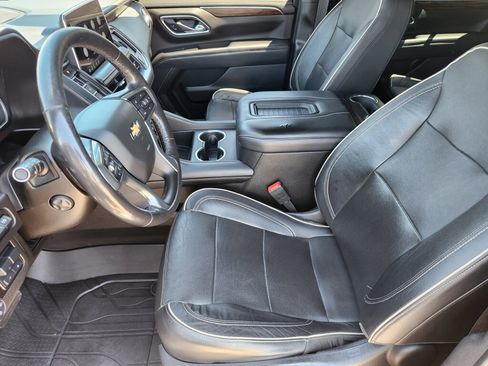 Used 2021 Chevrolet Tahoe Premier w/ Premium Package AWD/4WD image 7